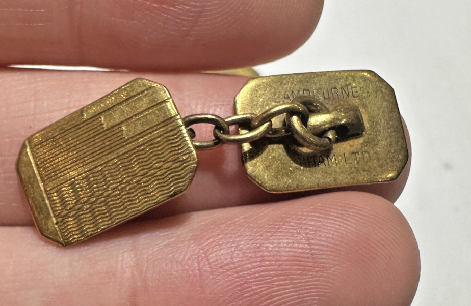 British Lambournes Textured Rectangular Gold tone… - image 5