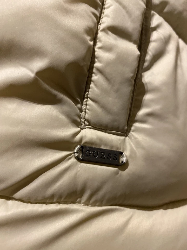 GUESS puffer jacket Size M - Image 4 of 4