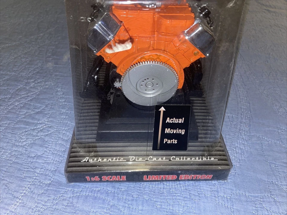 Liberty Classics 1964-1965 DODGE HEMI  426 RACE ONLY 1:6 Scale  Stock # 84024 - Image 4 of 4