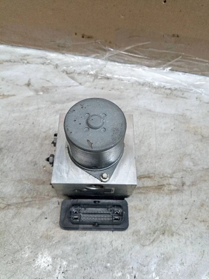 Used ABS Hydraulic Assembly fits: 2018 Mercedes-benz Mercedes gls-class 166 Type Foto 2 de 4