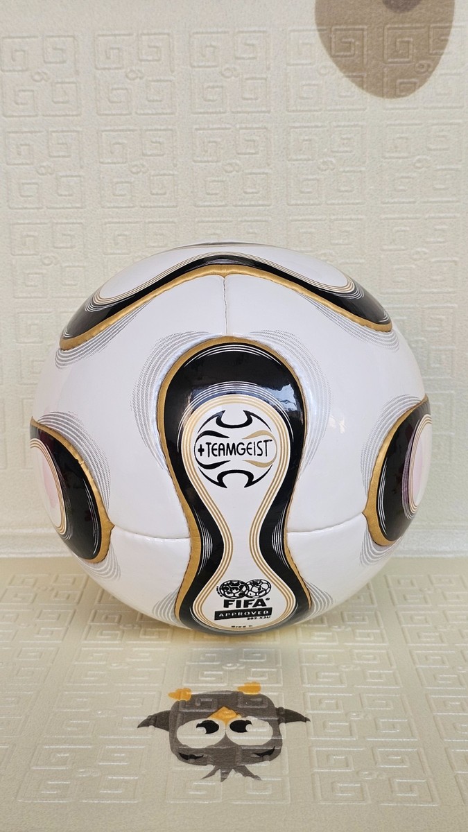 FIFA World Cup TeamGeist 2006 Germany Adidas Match Ball Soccer