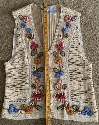 Capacity Vest Ladies Size Medium Crochet Floral On Tan Knit - Picture 5 of 9