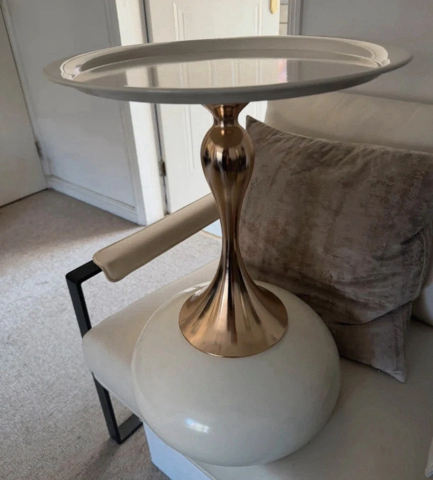 Stunningly Elegant Enamelled Cream Italian Style Side Table - Brand New In Box - Image 4 of 4
