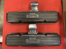 Edelbrock Curved Script Sbc Valve Covers Wstellings Breathers