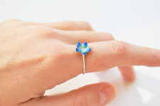 Daisy Floral Flower Design With Shiny Enamel Women's Party Office Wear Ring