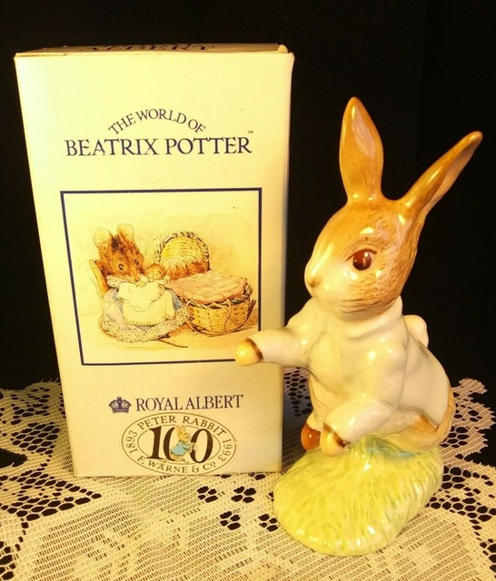 CUTE Royal Albert Collectible Beatrix Potter Peter Rabbit Porcelain