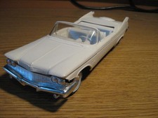 125 Scale 1960 Imperial Convertible Promo Friction -white  Original-issue