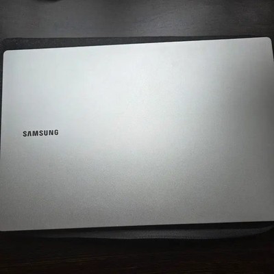 Samsung Galaxy Book Pro NT930XDB-KC59S Laptop, Mystic Silver Official