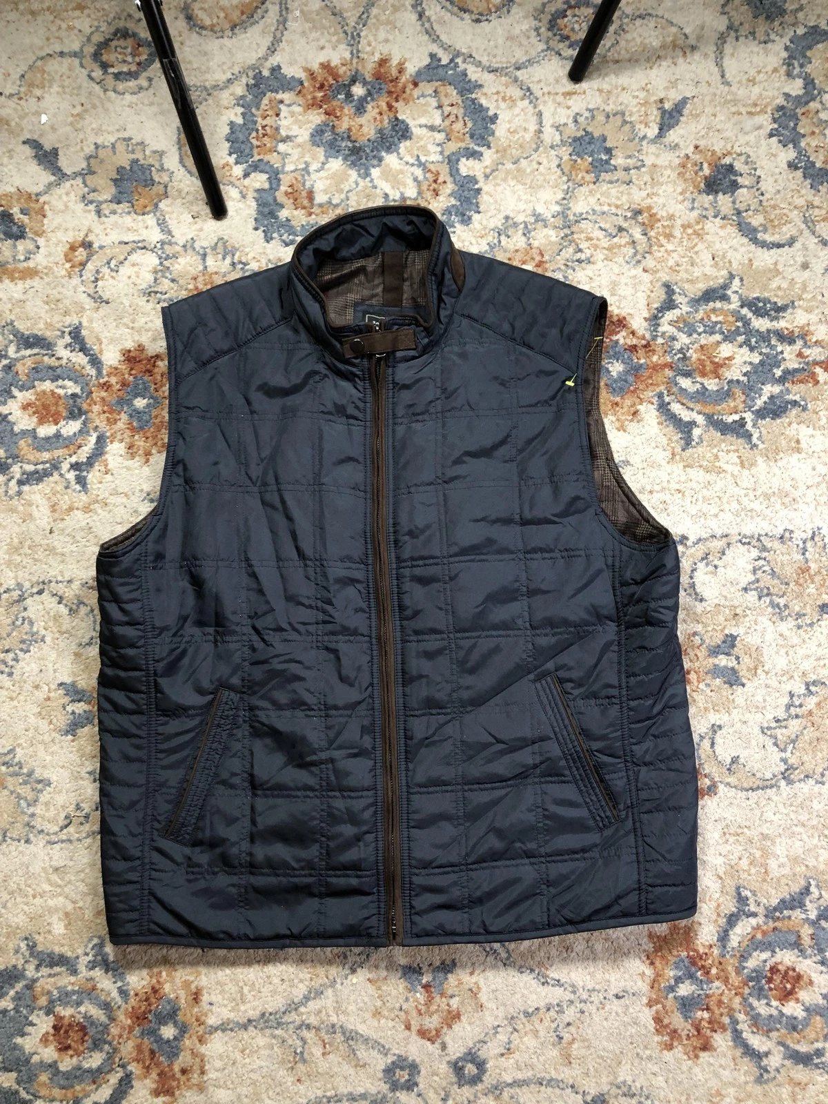Jos A Bank Vest Mens 2XL Blue Quilted Full Zip Plaid Lined Outdoor Insulated