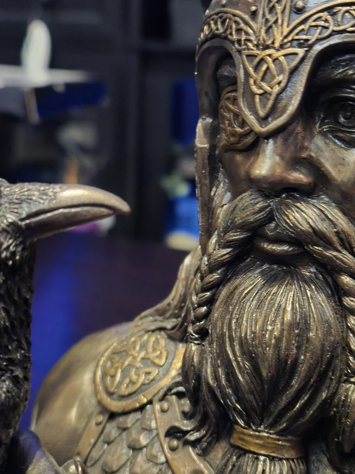 9" Busto de Odín con Cuervos Vikingo Mitología Nórdica Dios Estatua Color Bronce y Plata Foto 3 de 3