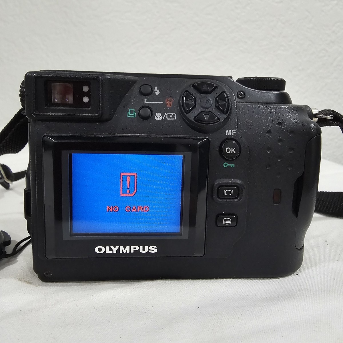 Vintage Olympus CAMEDIA C-3030 Zoom 3.3MP Digital Camera - Tested