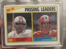 1984 Topps Football #202 Passing Leaders W/ Rookie Dan Marino  RC