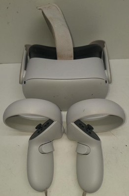 (BROKEN FACE PAD)META QUEST 2 128GB WITH CONTROLLERS (NO CHARGER) (P28017066)