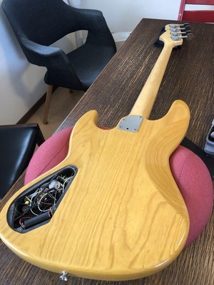 Fender Japan ジャズベース '89フジゲン製 Fender Japan Jazz Bass '89 Made By Fujigen Safe delivery