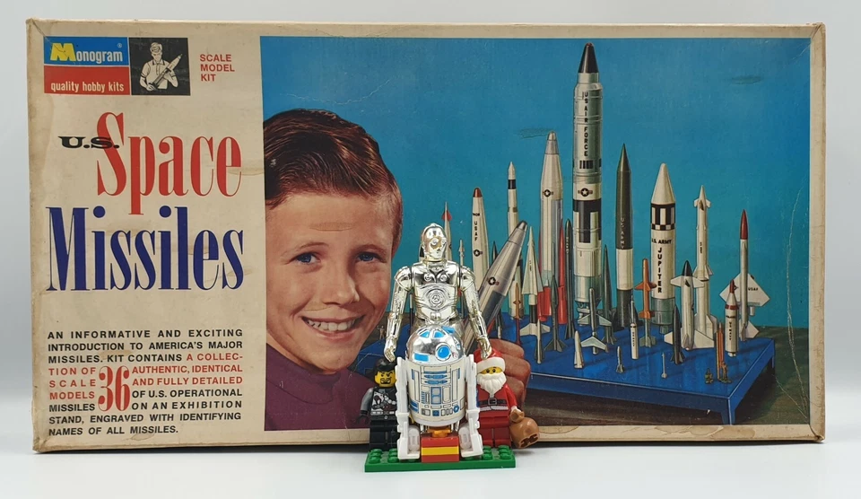 ARMY : VINTAGE U.S. SPACE MISSILES MODEL KIT MADE BY MONOGRAM IN 1969  - Image 2 of 4