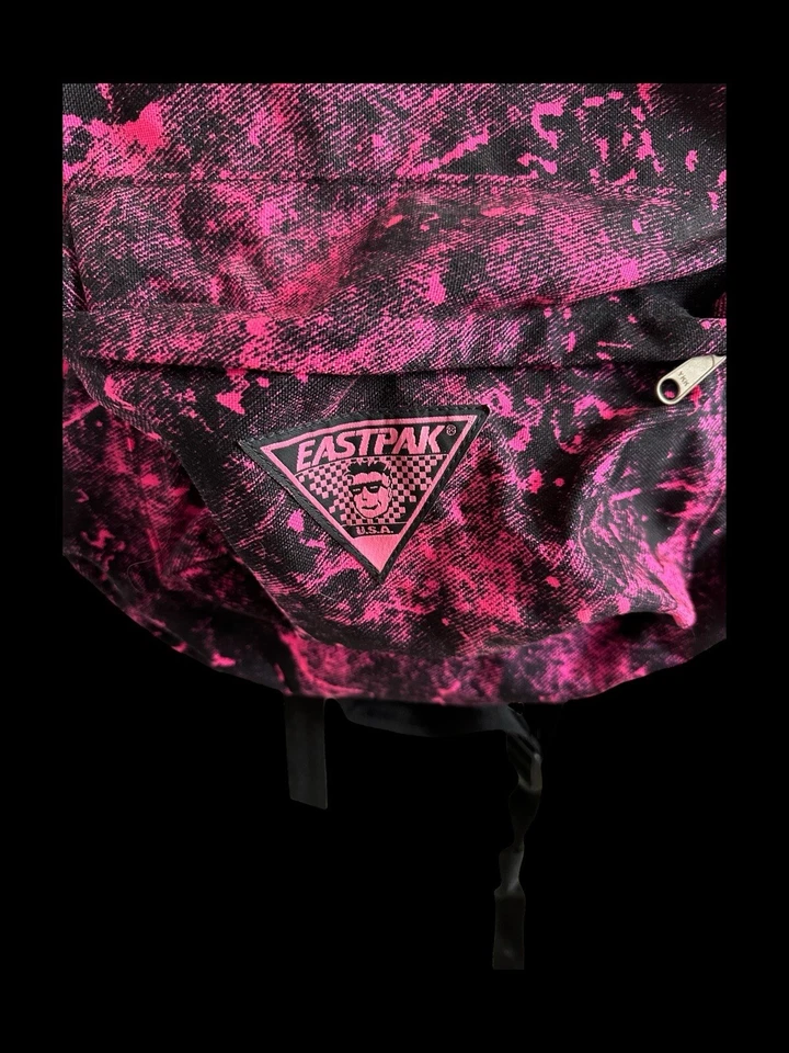Mochila Eastpak 90’s lavagem ácida neon rosa e preta Y2K muito rara - Imagem 2 de 4