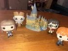 Funko Pop! Town 27 - Harry Potter 20th Anniversary Dumbledore with Hogwarts Lot