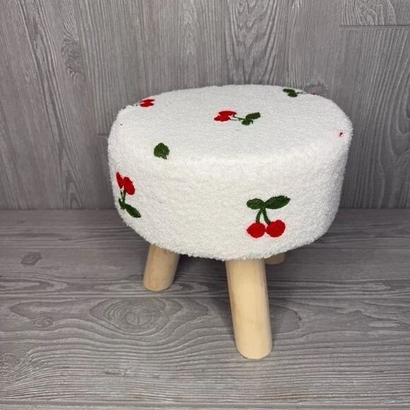 Nwt cherry stool soft plush Sherpa lined stool seat fruit cherry print - Image 4 of 4