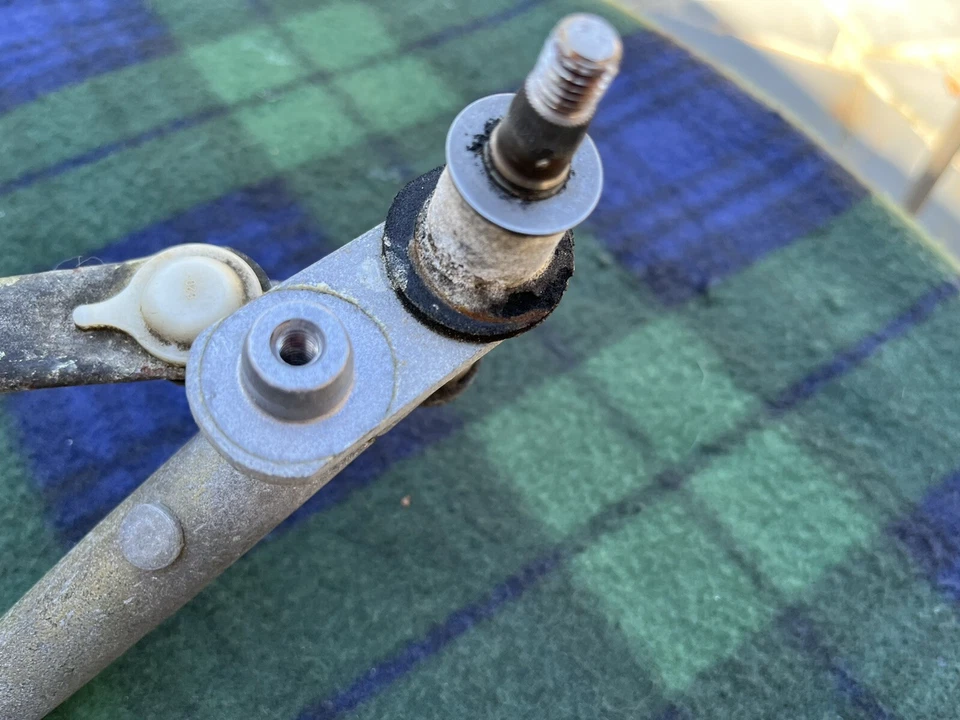 Saab 9000 Wiper 变速器 93+ — 第 2/4 张图片