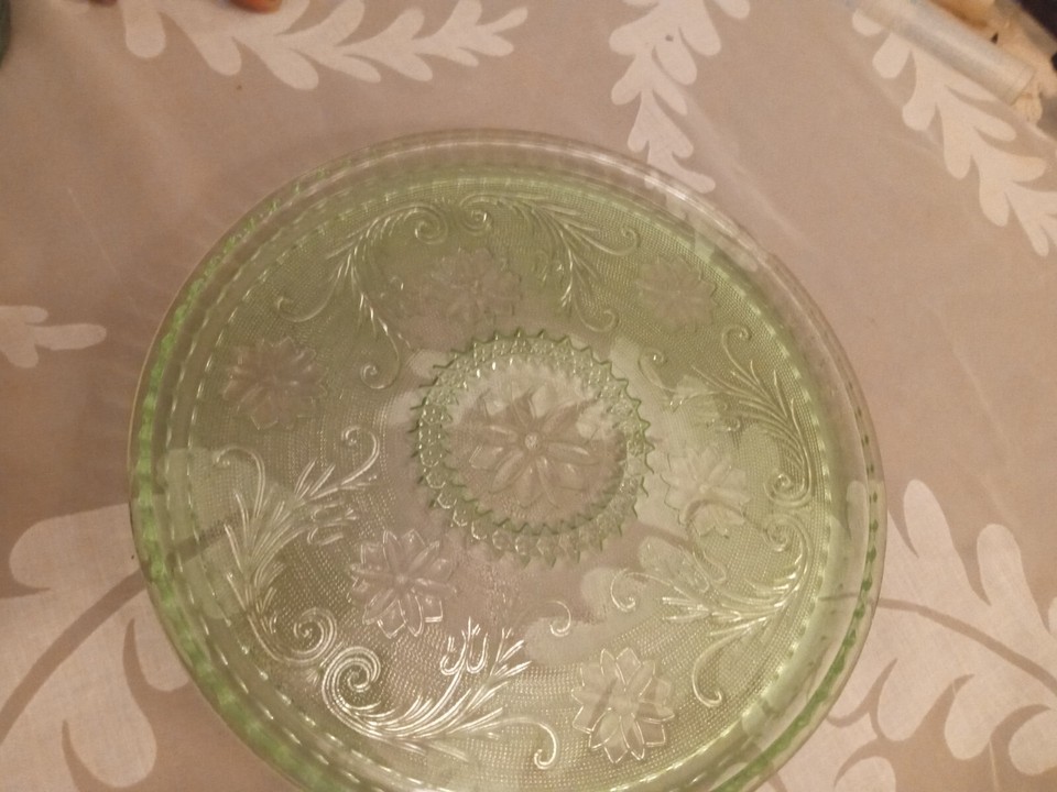 Vintage INDIANA TIARA GLASS Chantilly Green Sandwich Punch Bowl 12 Cups