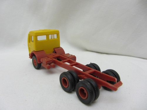 Herpa HO Scale MAN Iveco Mercedes DAF Garbage Beer Trucks & Tractors U Pick - Picture 57 of 61