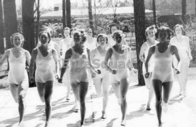 WW2 Picture Photo Member Young women of Bund Deutscher Mädel League