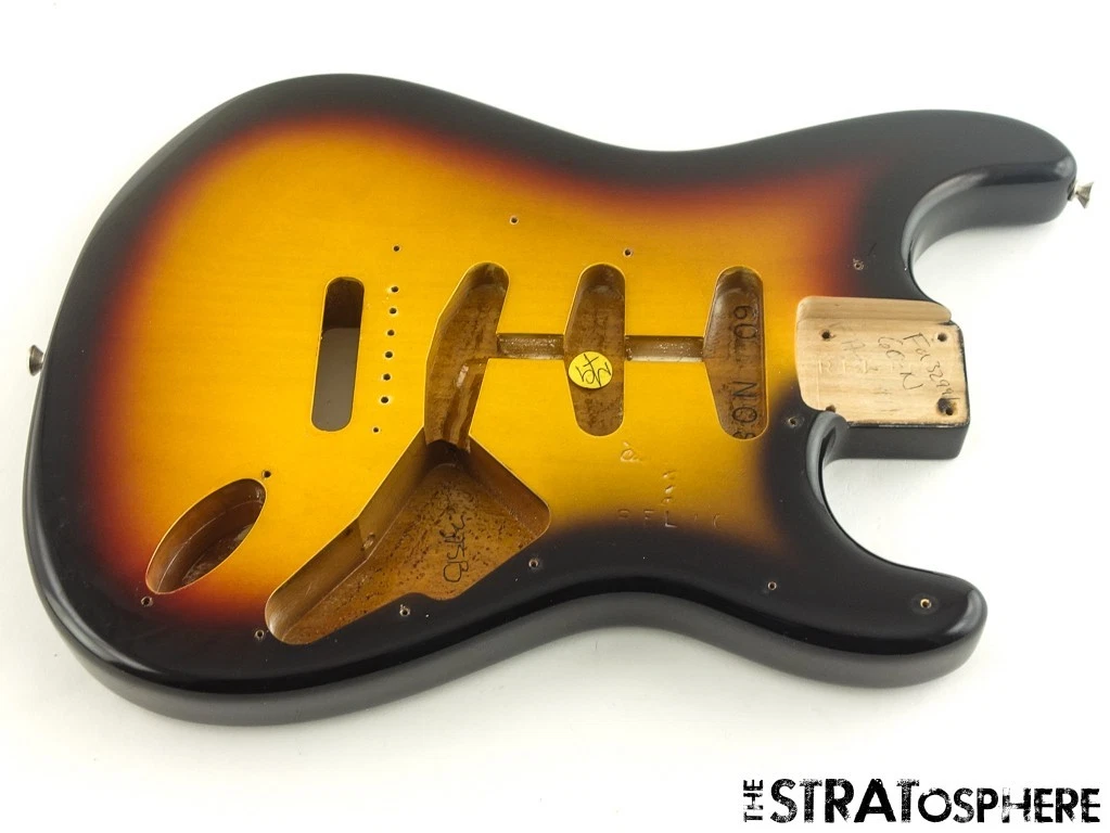 Corpo Chitarra Semi-acustico Squier F-hole - Ontano - Finitura Polvere Di Particelle