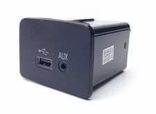2013- 2016 RAM 1500 2500 3500 Hub Media Center AUX USB OEM (68096426AD)