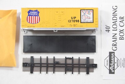 HO Athearn Union Pacific 40ft Grain-Loading Box Car #127098 ''Automated Rail Way''