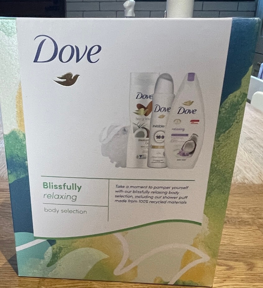 TWO great gift sets for Ladies Bargain Easy Christmas Shopping