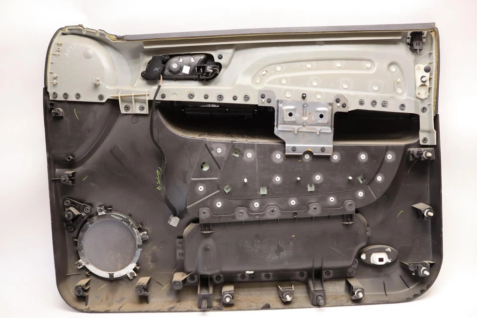 Cadillac Escalade ESV 2007-2008 cubierta de moldura de panel de puerta del lado del conductor delantero izquierdo OEM Foto 2 de 4