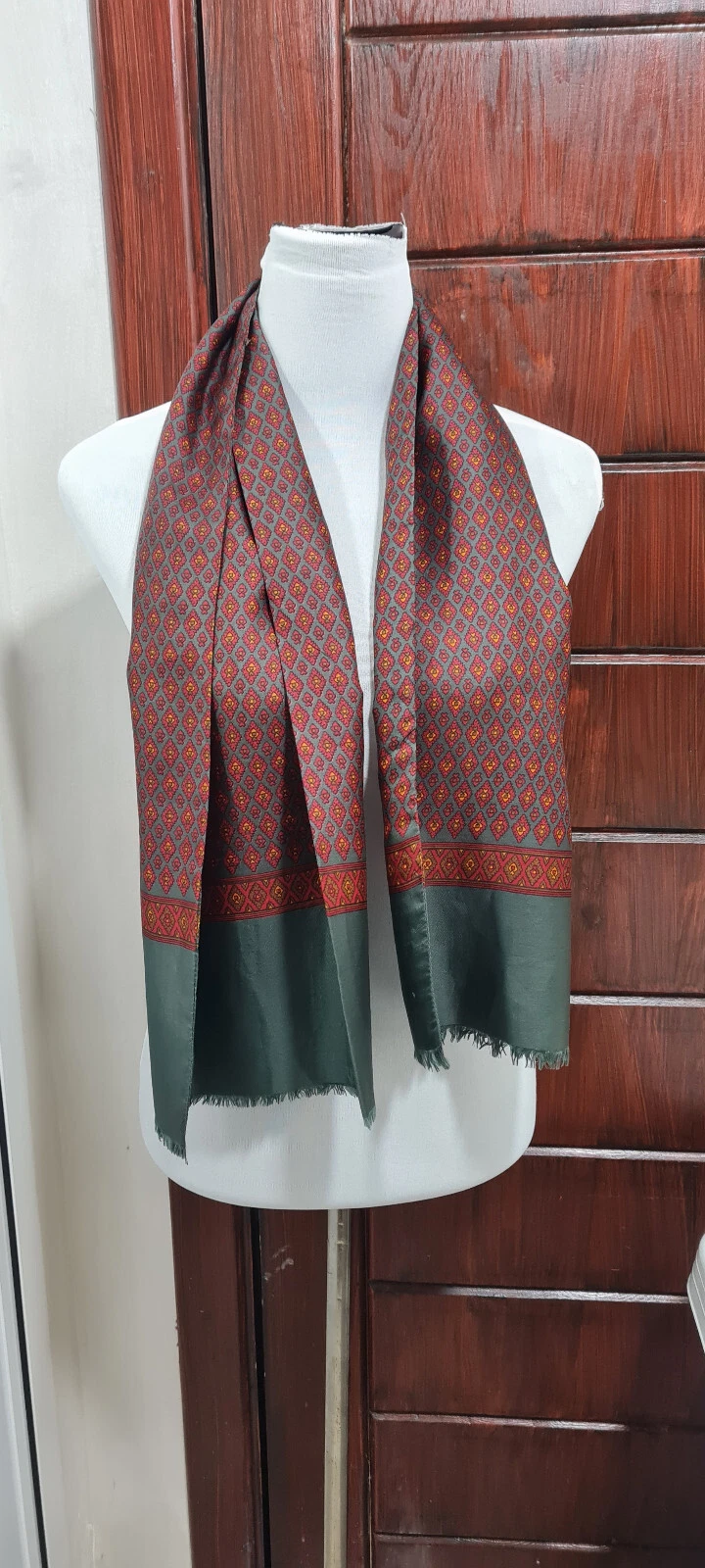 Foulard homme vintage réversible 100% soie bordure verte rouge géométrique luxe