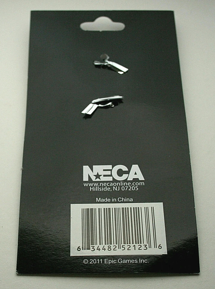 Gears Of War 3 NECA Bottle Opener & Key Chain New NOS Sealed MOC 2011  - Image 4 of 4