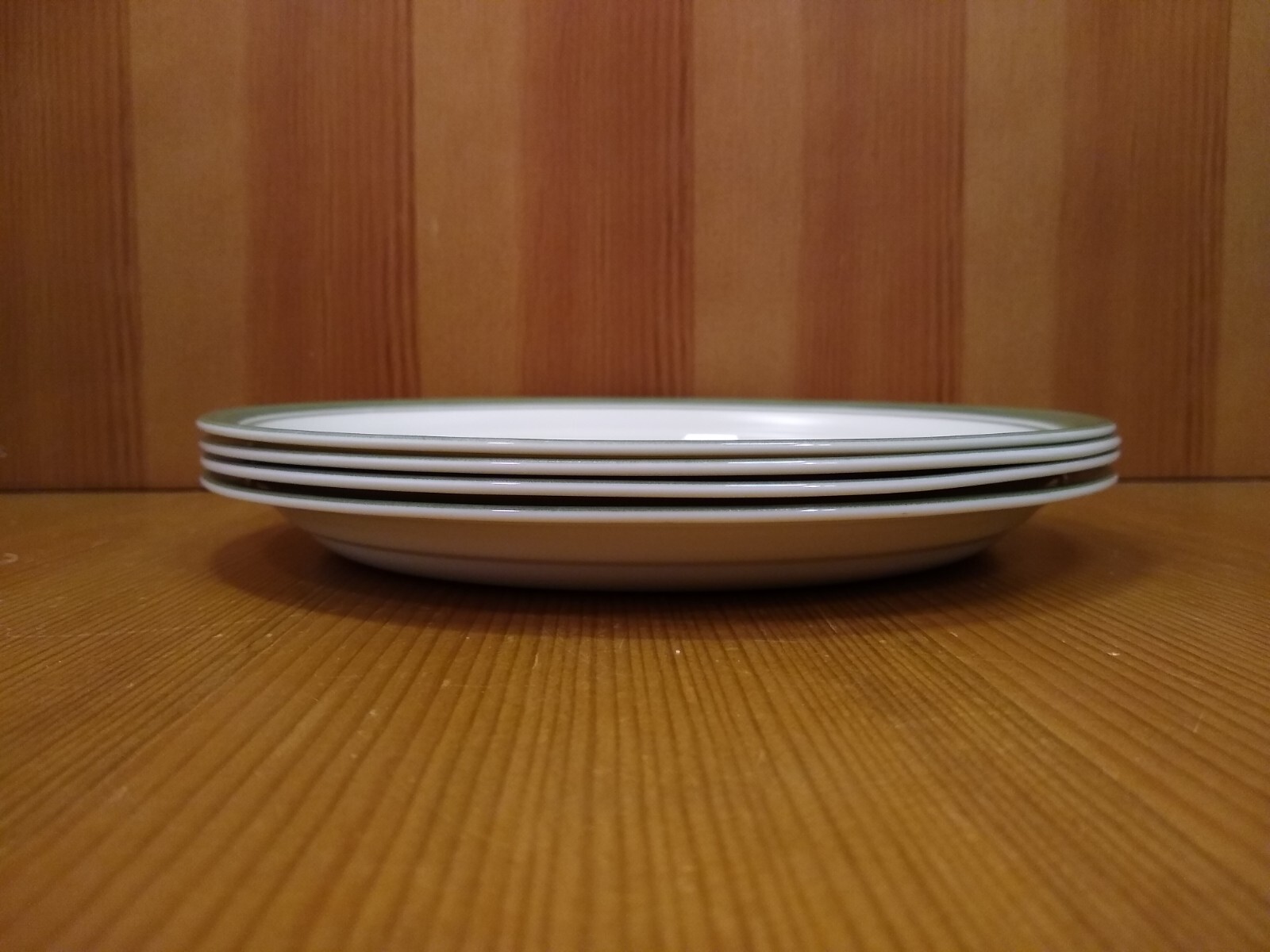 Set of 4 Corelle THYMELESS HERBS Sandstone Luncheon Plates 8 1/2" Lot 8.5 in EUC
