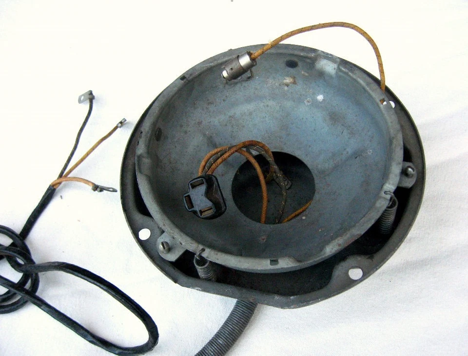 1946-1948 Lincoln Zephyr Continental NOS Headlight Bucket 1947 46 47 48 8DA 8CA - Image 4 of 4