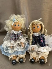 Handmade Set of 2 Clothespin Dolls Vintage 1960s