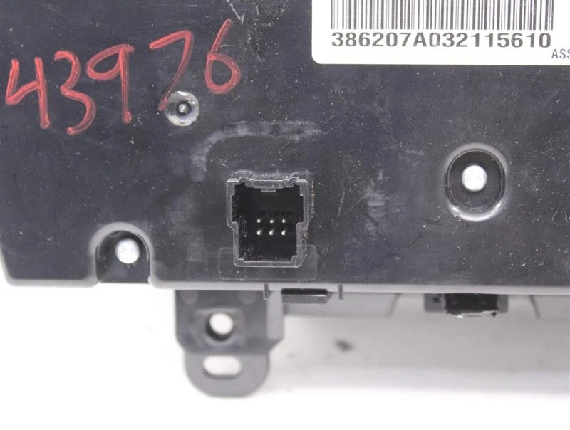 CONTROLES DE TEMPERATURA Chevrolet Cruze Orlando 12 13 14 15 16 95146207 943976 Foto 3 de 4