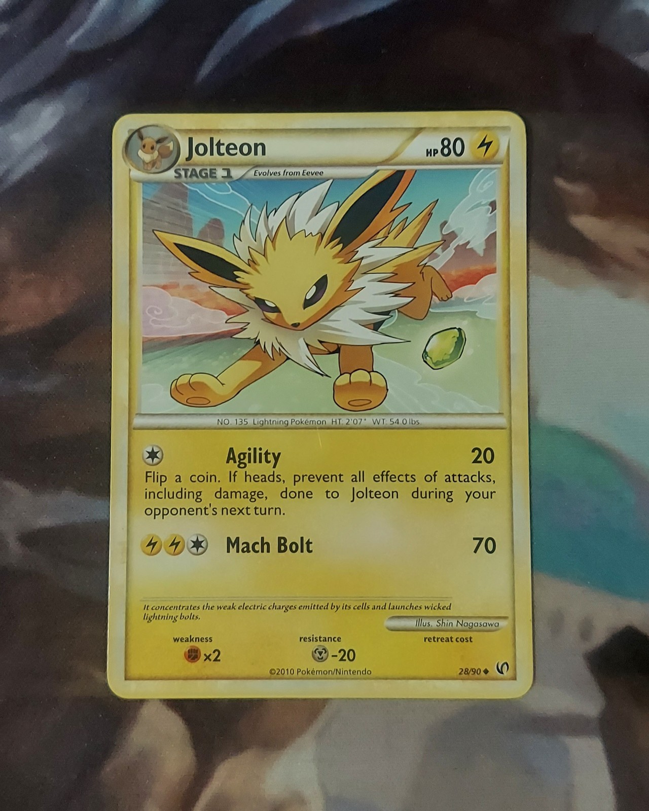 Jolteon, Undaunted 28/90 - NM