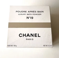 CHANEL No 19 Luxury Bath Powder (150 g/5.3 oz) Vintage, New sealed (b)