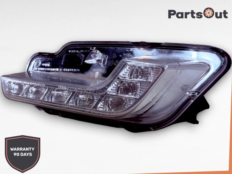 2011-13 Mercedes Benz E Class W212 Right Side LED Fog Light OEM - Image 3 of 4