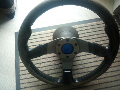 BMW E30 Sportlenkrad Momo Jet III inclusive Nabe und ABE (abgegriffen) 350mm D35