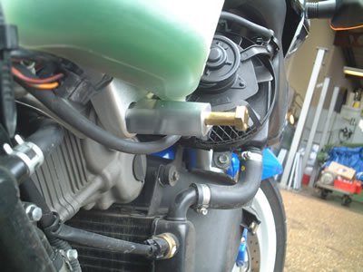 R&G Racing Crash Protectors to fit Suzuki TL1000R - Picture 4 of 5