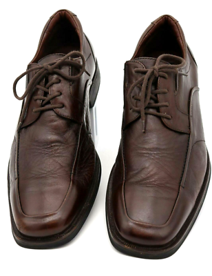 Johnston & Murphy Men display picture 1