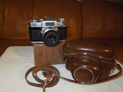 Zeiss Ikon AG Film Camera w/ Carl Zeiss /Tessar 1:2.8 F=50mm Lens