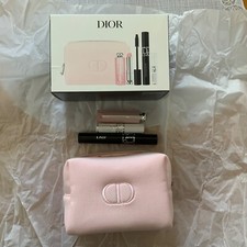 Dior Beauty Set -Eye and Lip Essentials read the box.