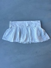 Urban Outfitters Kimchi Blue Byrdie Broderie Skort. White. XL.