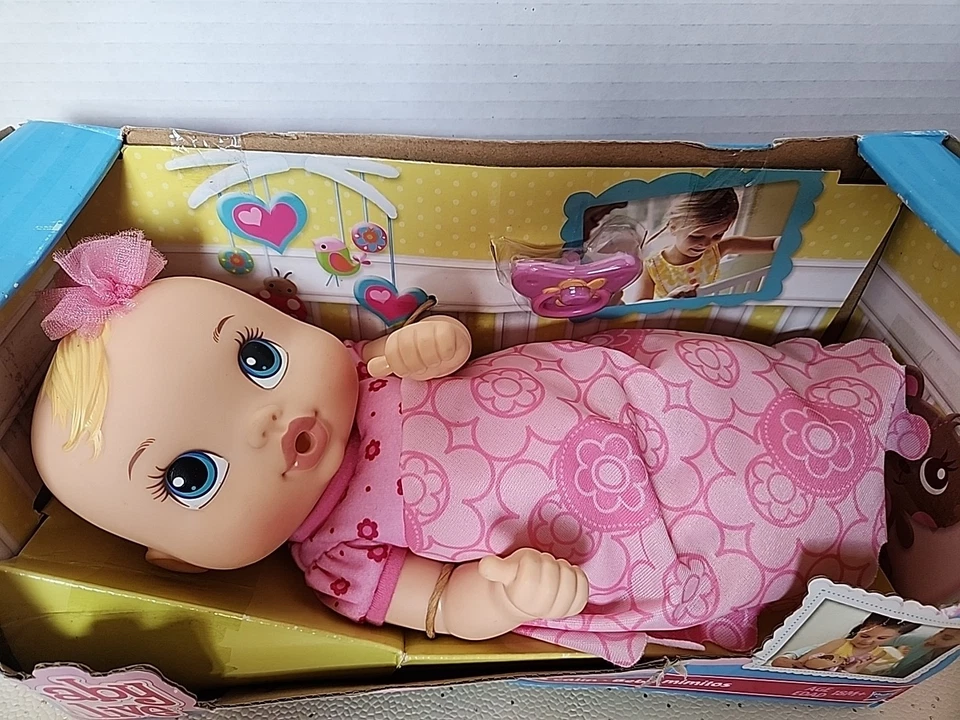 NEW Baby Alive Luv N Snuggle Baby Doll - Blonde Hair Blue Eyes - Pink 2013 - NIB - Image 2 of 4