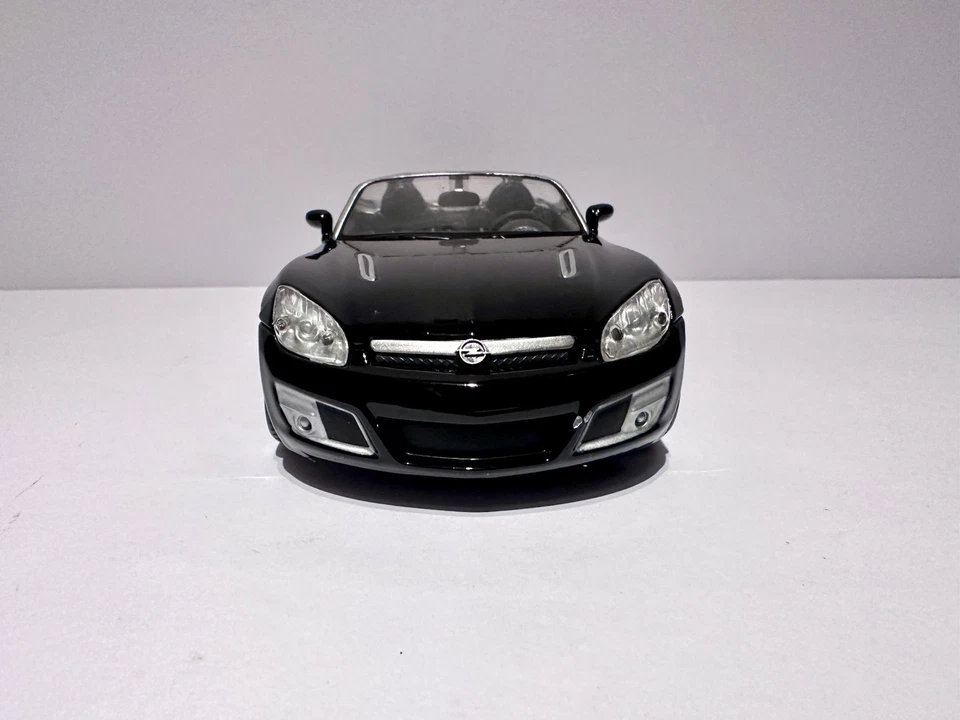 Maisto Opel GT 1:24 Escala Negro Kappa Edición Especial Diecast Modelo Coche Raro Foto 3 de 4