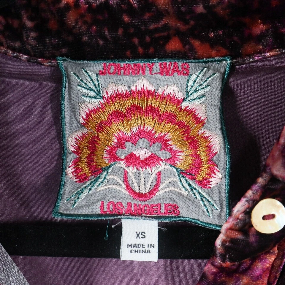 Preciosa camisa de seda rayón talla XS Johnny Was terciopelo escarlata cobra para mujer Foto 3 de 4