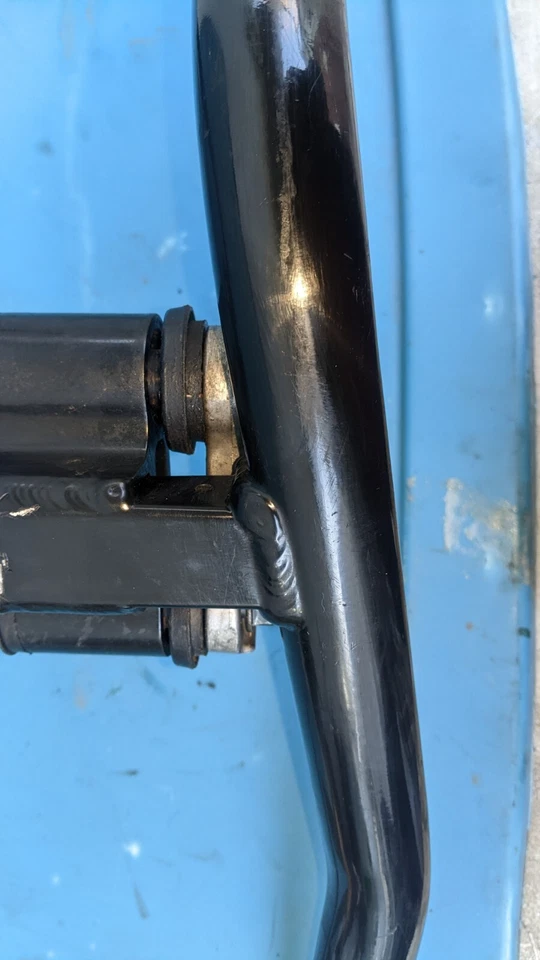 Kawasaki ZX 1100 D ZX11 1995 motor Ninja montaje sub bastidor soporte Foto 3 de 4